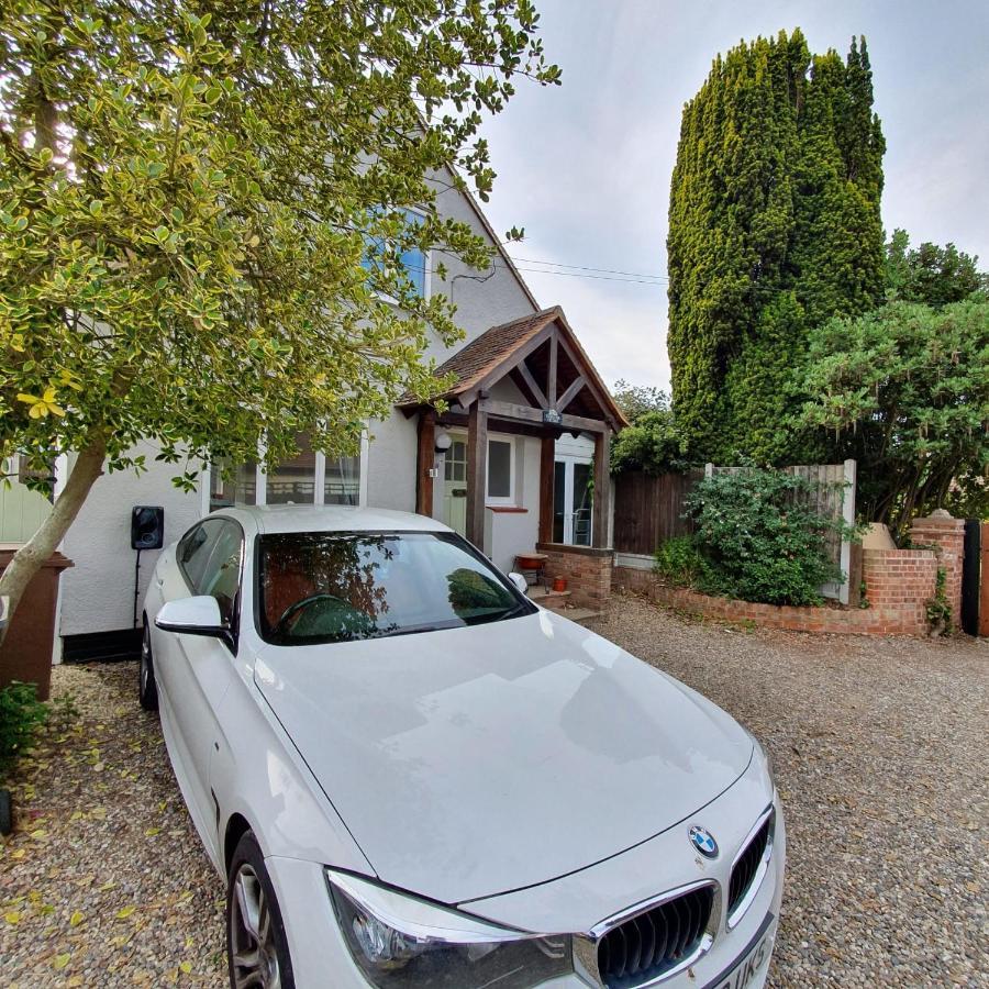 Spacious Beautiful And Warm Cottage With Parking Chelmsford Dış mekan fotoğraf